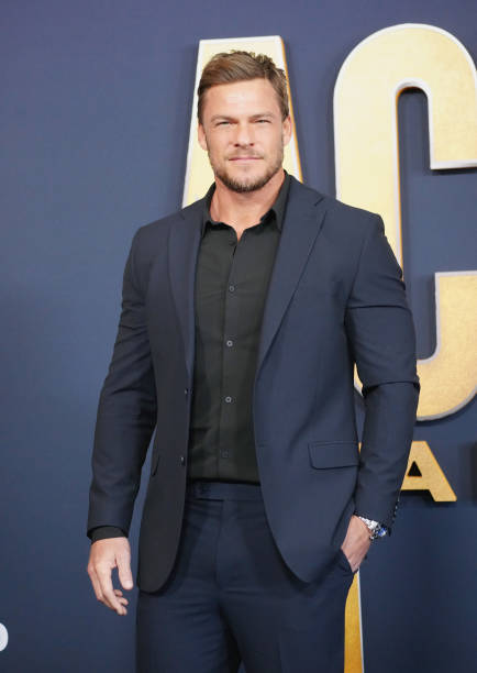 LAS VEGAS, NEVADA - MARCH 07: Alan Ritchson attends the 57th Academy of Country Music Awards at Alle.jpg