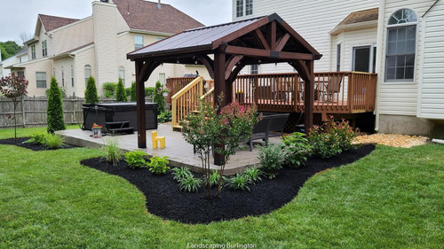 Natural Oasis Landscaping LLC 3.jpg