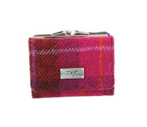 ladies harris tweed clasp purse unst in deep pink tartan lb2113 col52 5041 p.jpg