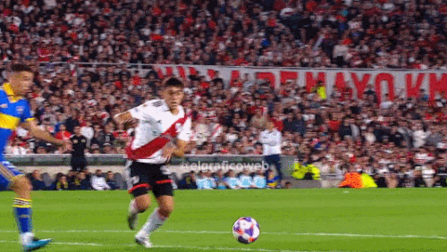 ezgif 2 852d00ba2b.gif