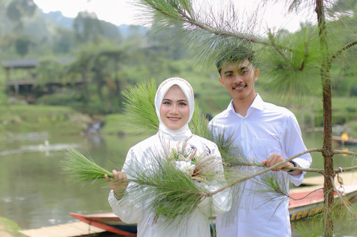 erru prawedding deswita 1906.jpg