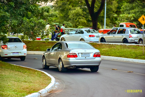 Estacionamento 8 0423 048.jpg