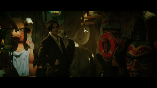 Renfield.2023.2160p.MA.WEB DL.DDP5.1.Atmos.HEVC CMRG 008.png