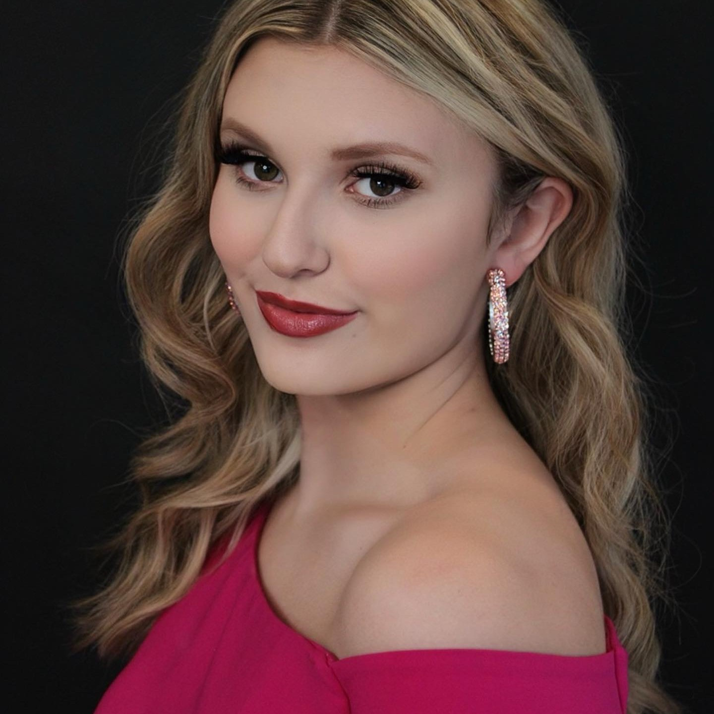 candidatas a miss teen earth usa 2023. final: january 07. - Página 3 HTH2hWN