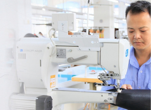 1618 CÔNG TY CỔ PHẦN SẢN XUẤT VÀ XUẤT NHẬP KHẨU H.A.T+ (bìa).jpg