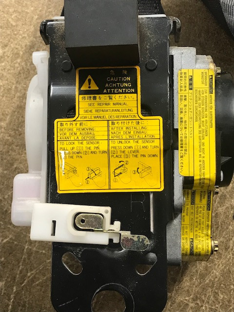 pretension on retractor.jpg