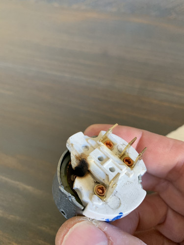 8D7FAFDA A532 48F6 B299 FF9C64BA925F.jpg