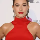 (26) models hailey baldwin