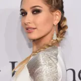 (13) models hailey baldwin