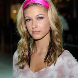 (39) models hailey baldwin