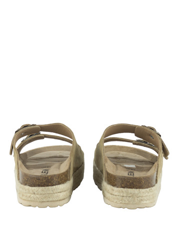 30366 3 PhotoRoom.jpg