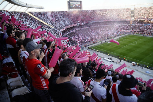 el equipo de demichelis llega 4BmRJ7Jpk 0x750 1.jpg