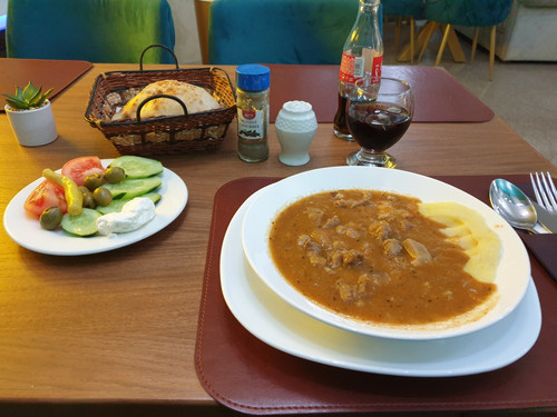 IMG 4b74cbf6196a3791806d5d6be7f053a6 V.jpg