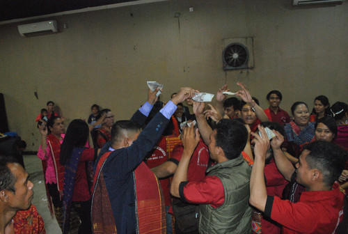 DSC 8995 min.jpg