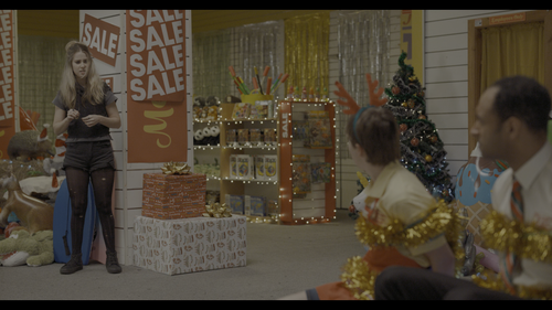 Christmas.Ransom.2022.2160p.STAN.WEB DL.DD5.1.HDR.H.265 GeTrEKT.mkv snapshot 00.30.36 [2023.03.01 12.png