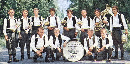 A 2071726 1294077599.jpg