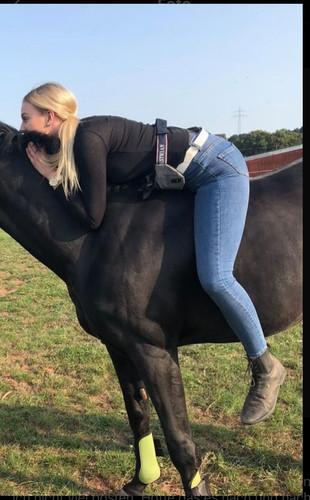 D77A446D A1DB 49B0 AF85 D8DDD979ABAD