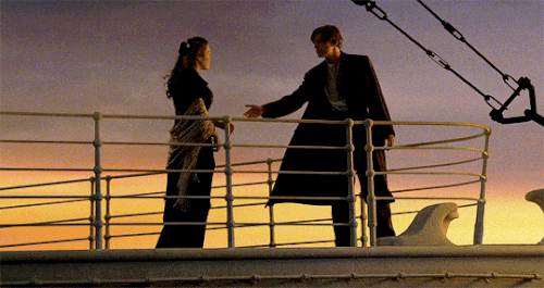 Medieval Gif Hunt 3 The Titanic.gif