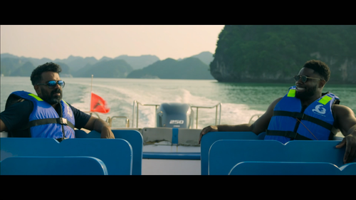 screenshot A.League.of.Their.Own.Road.Trip.South.East.Asia.S01E02.SkyMax.1080p.IPTV.AAC2.0.x264.Eng .png