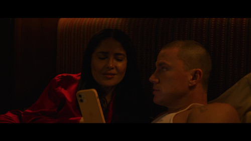 Magic.Mikes.Last.Dance.2023.1080p.MA.WEB DL.DDP5.1.H.264 FLUX 018.jpg