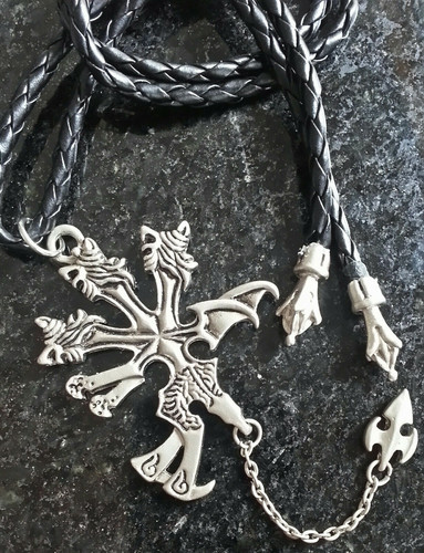 Vincent Valentine's Necklace (Final Fantasy VII) (2).jpg