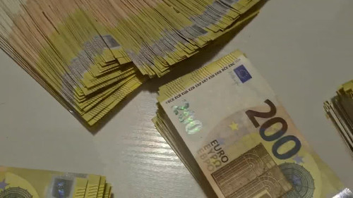 Supereuro EUR 200 000 000064.jpg