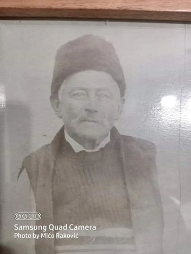 ezgif 5 19a14369e8 (1).jpg