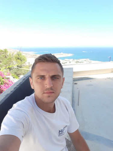 E8E662F1 34DE 450F 8E6B D27C2EC6A515.jpg