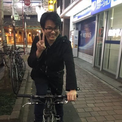 CFzn0mUG 400x400.jpg