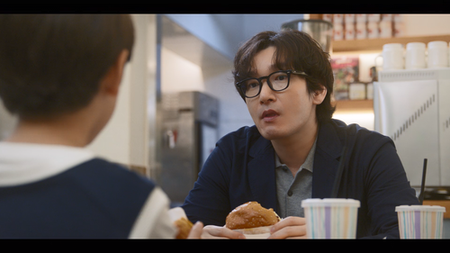 Divorce.Attorney.Shin.S01E01.Episode.1.1080p.NF.WEB DL.DDP2.0.x264 GeTrEKT.mkv snapshot 00.55.33 [20.png