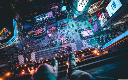 top of skyscraper selfie wallpaper 5120x3200.jpg