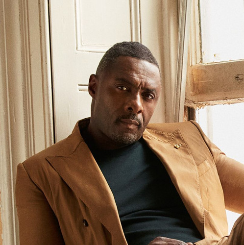 esq100121idriselba 005 1633549374.jpg