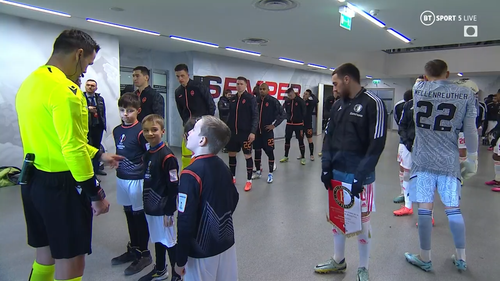 screenshot UEFA.Europa.League.2022 23.R16.FC.Shakhtar.Donetsk Feyenoord.1st.Leg.720p.BTSport5.IPTV.H.png