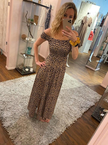 58F0F957 C899 4041 A72A CB987EAD26EF.jpg