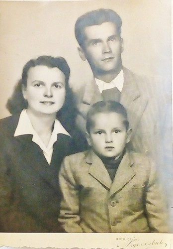 porodica foto studio nedeljkovic beograd slika O 236061365.jpg