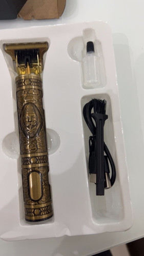 br 11134103 22110 j1zlz90yyakv9a.jpg