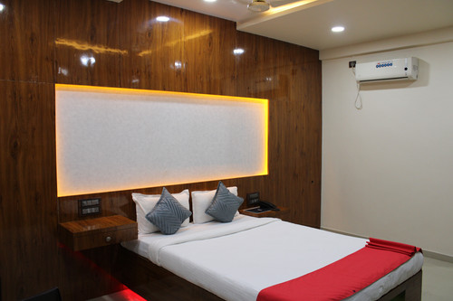 room 1.jpg