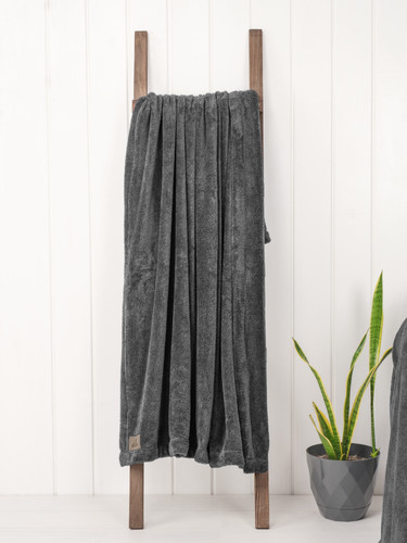 3 LIFESTYLE GREY.jpg