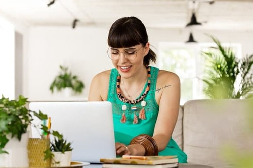 Copywriting Portfolio Woman.jpg