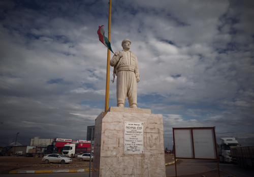 Statue of Mahmood Ezidi in Shekhan