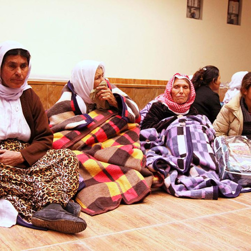 IraqYazidiWomenRefugeesISISRTR4M21D.jpg