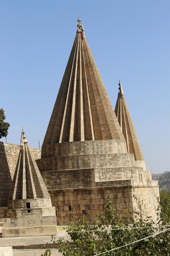 Lalish temple in northern Iraq.jpg