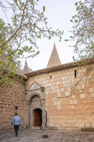 Lalish Iraqi Kurdistan 7.jpg