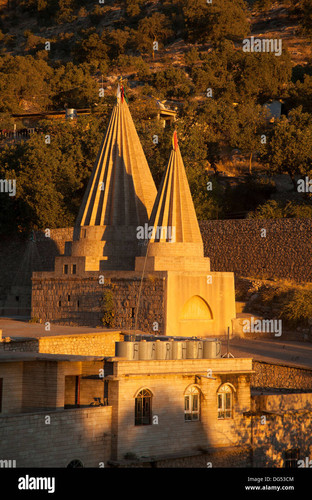 lalish yazidi holy city in northern iraq pinnacle dome of the temple DG53CM.jpg