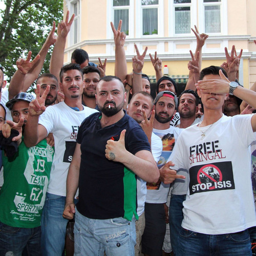 26606257 jesiden nrw dpa 20140807 141249 2uO6ciZYrXec.jpg