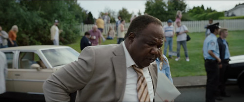 Cocaine.Bear.2023.1080p.10bit.WEBRip.6CH.x265.HEVC PSA 005.jpg