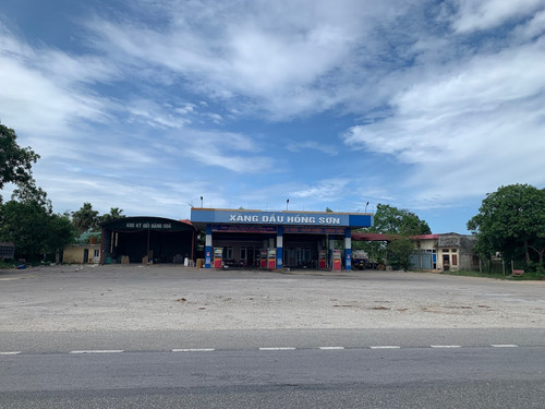 1765 CÔNG TY CỔ PHẦN XÂY DỰNG HỒNG SƠN (CỬA HÀNG XĂNG DẦU HỒNG SƠN).jpg