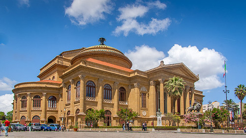 IMMAGINE TEATRO MASSIMO 1.jpg