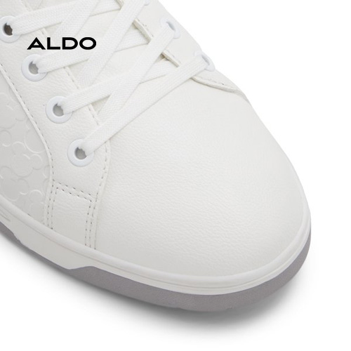 d100msneaker white 110 002 008 alt4 sq wt 600x600.jpg