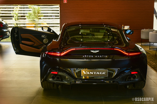 Aston (2)